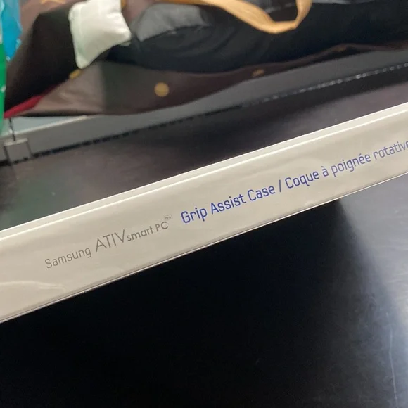 Samsung Grip Assist Case - Picture 11 of 13